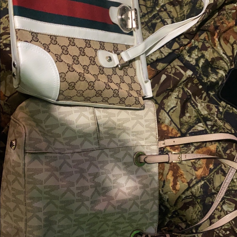 Purses - Picture 2 of 3